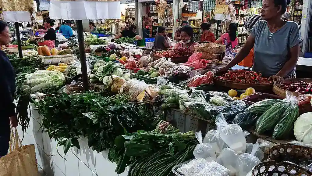 Sanur's night market