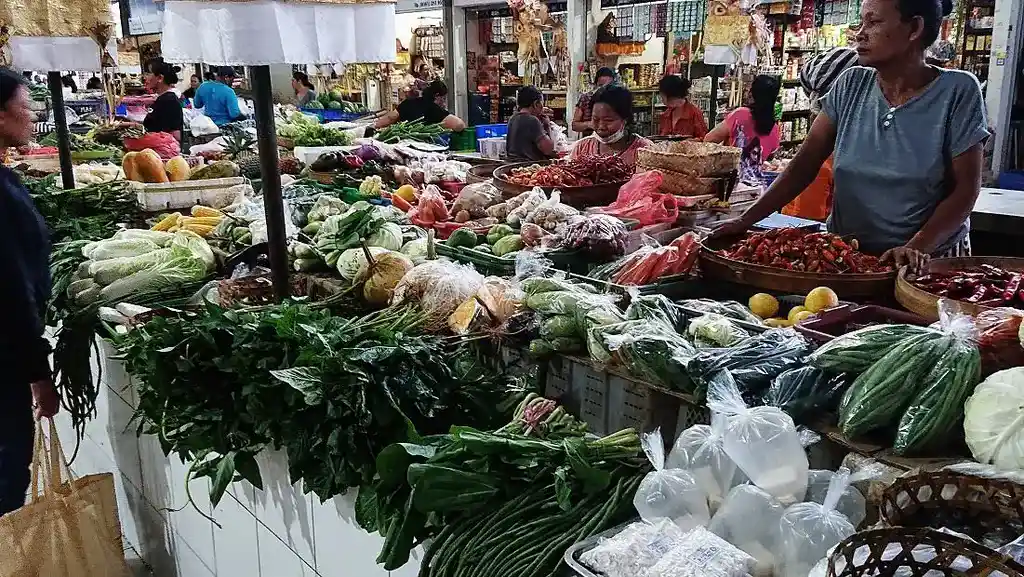 Sanur's night market