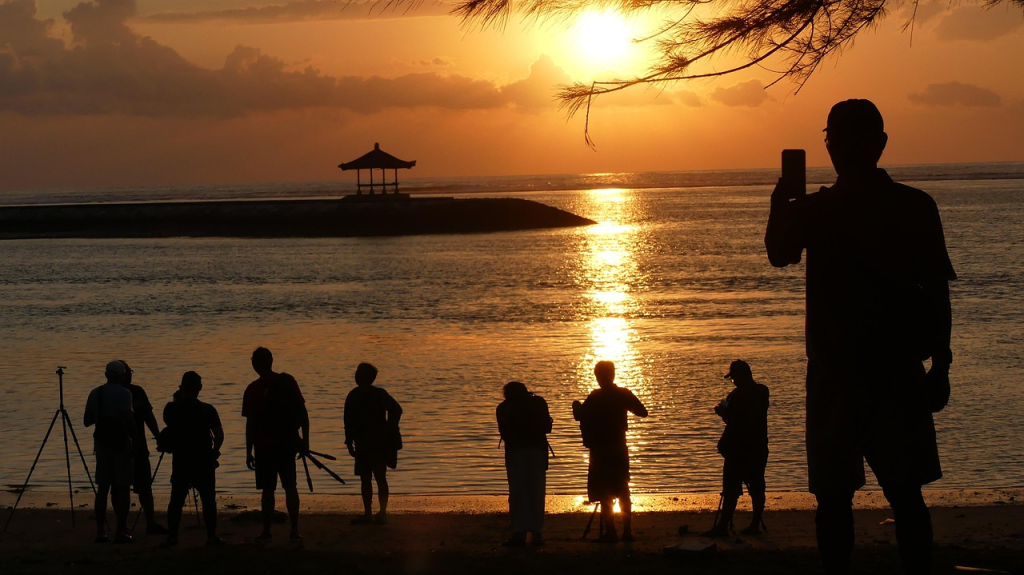 Sanur's beach at sunset